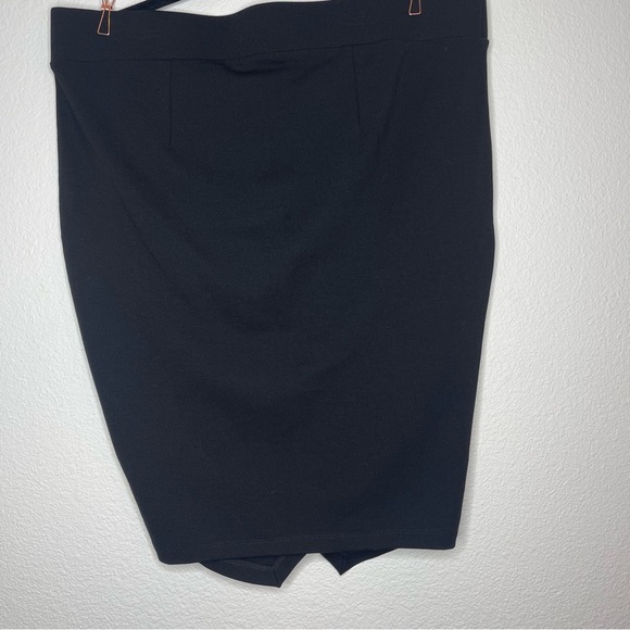 Torrid Black Asymmetrical Envelope Fold Over Mini Skirt Stretch Size 1X - Picture 9 of 11